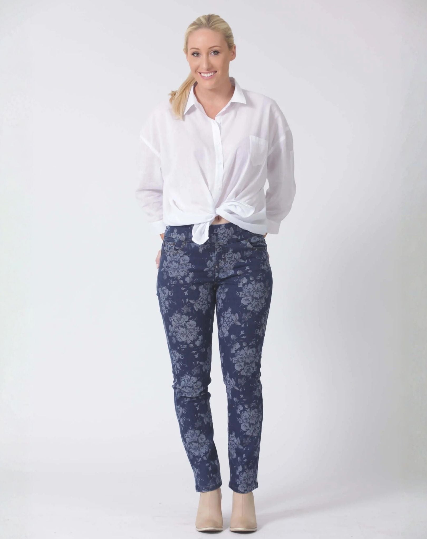 W04B2094 Easy Fit Flower Patterned Jeans Corfu Easy Living